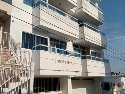 Apartamento en Los Alpes, Edificio Helena Piso 4